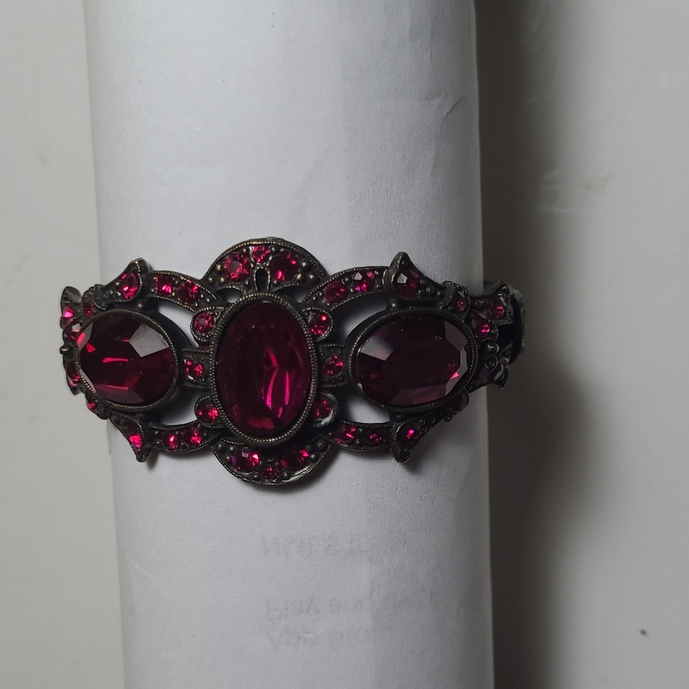Vtg Ruby Crystal Red Bangle Bracelet - image 3